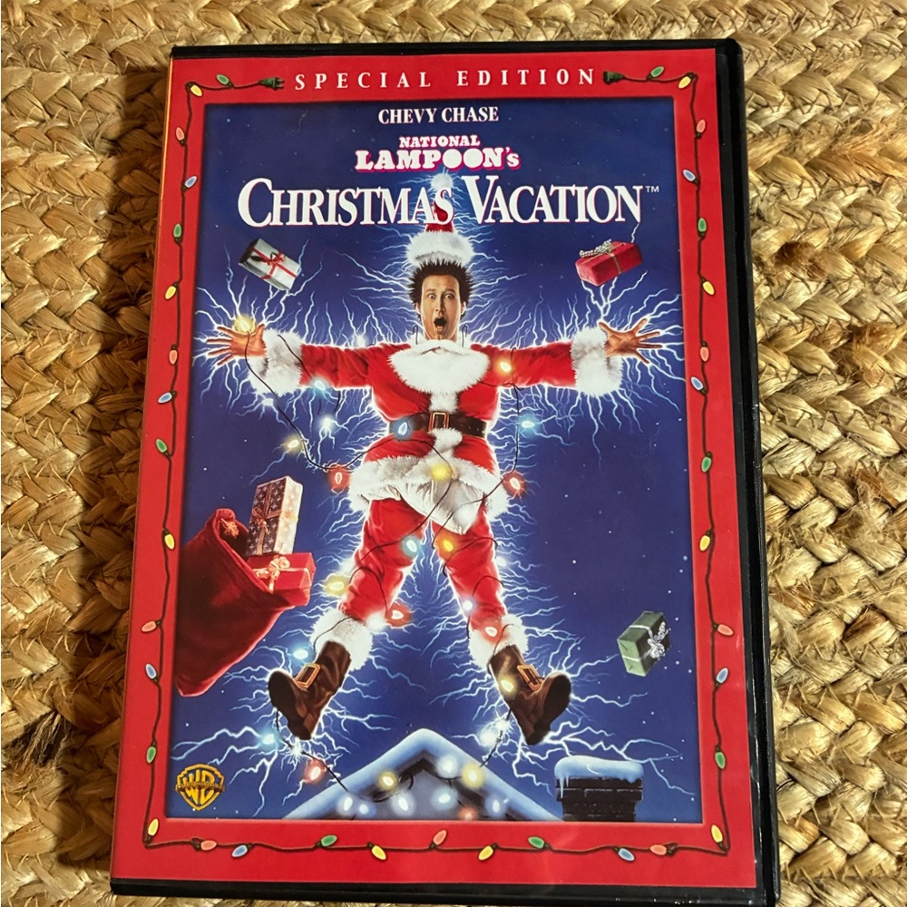 Warner Bros. Christmas Vacation Special Edition - Red and Blue